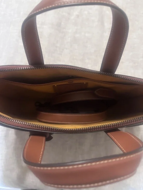 Coach Isaac Workbag - Picture 7 of 11